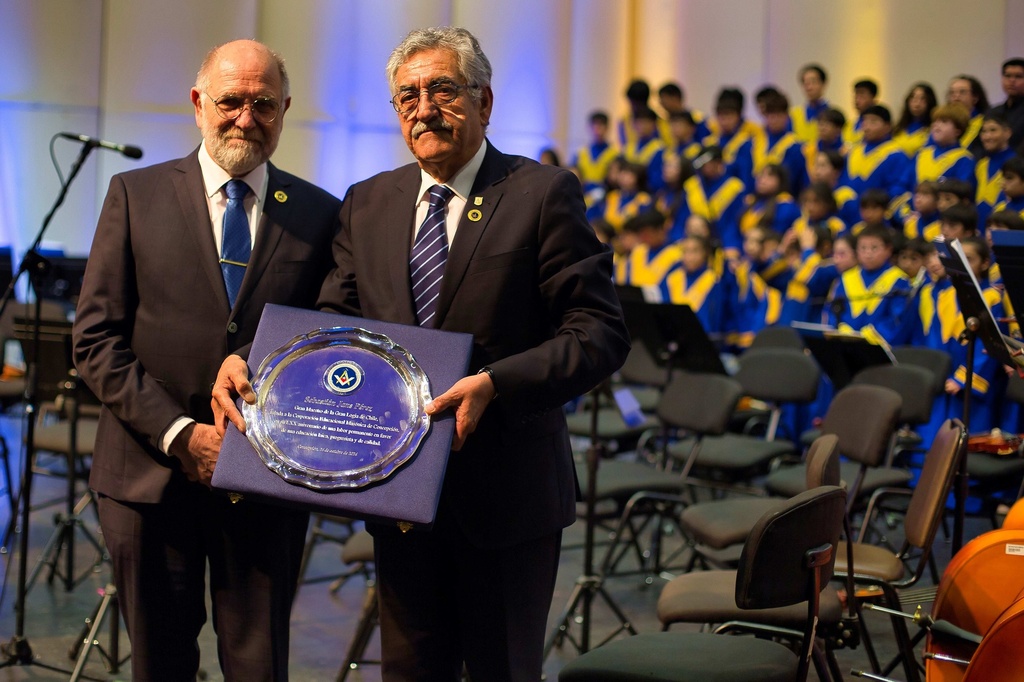 Ceremonia de conmemoración de los 70 años de COEMCO reafirmó la importancia de la educación  con espíritu humanista y laico