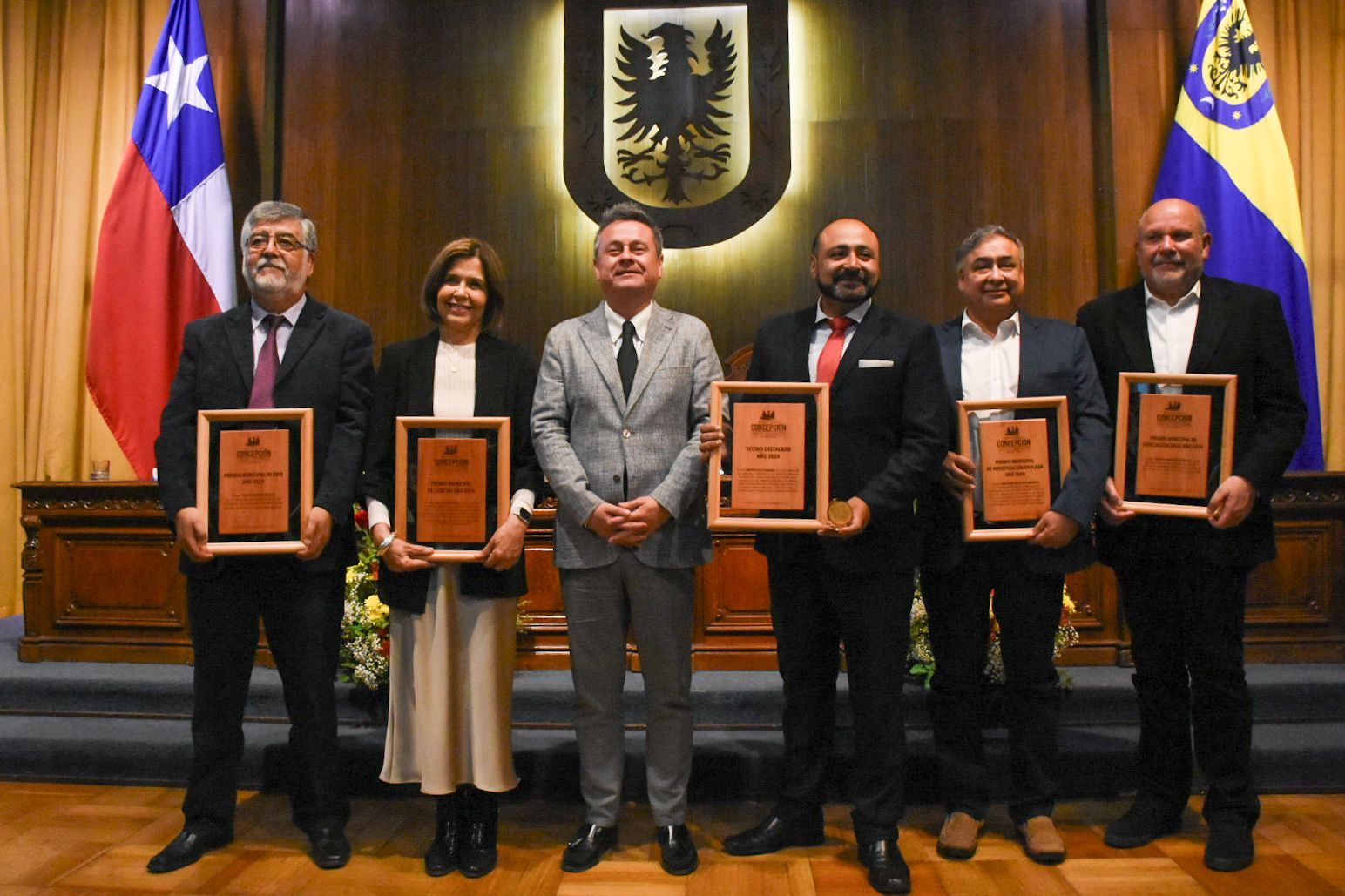 Hermano de la Logia Juan Antonio Ríos  recibe Premio Municipal Vecino Destacado de Concepción