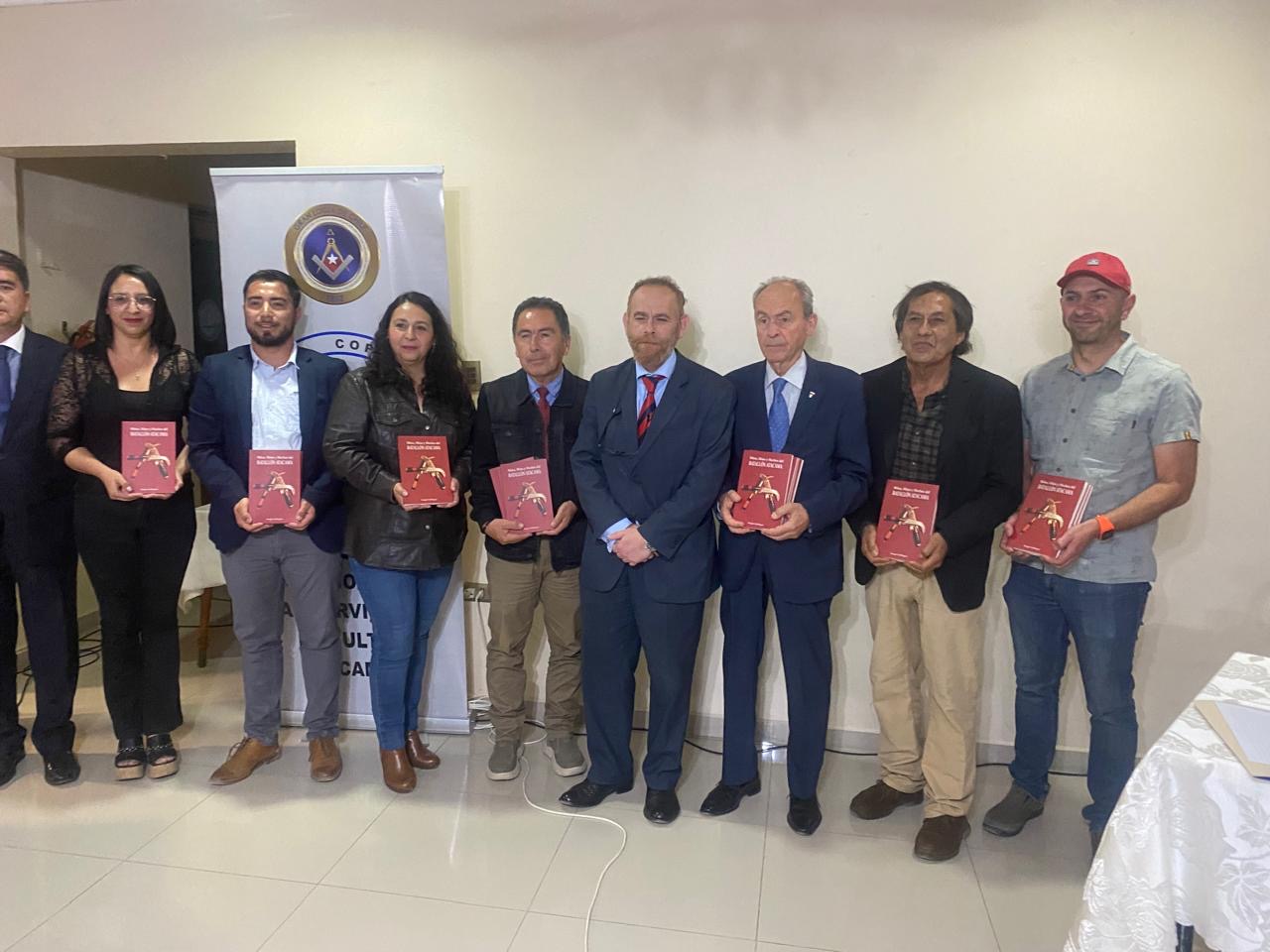 Lanzamiento “Mitos, Hitos y Hecho del Batallón Atacama” en Club Copiapó